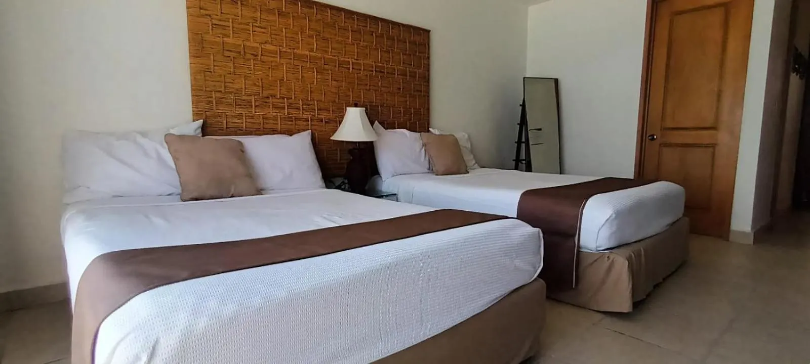 Villas Marlin Ocean Front Канкун