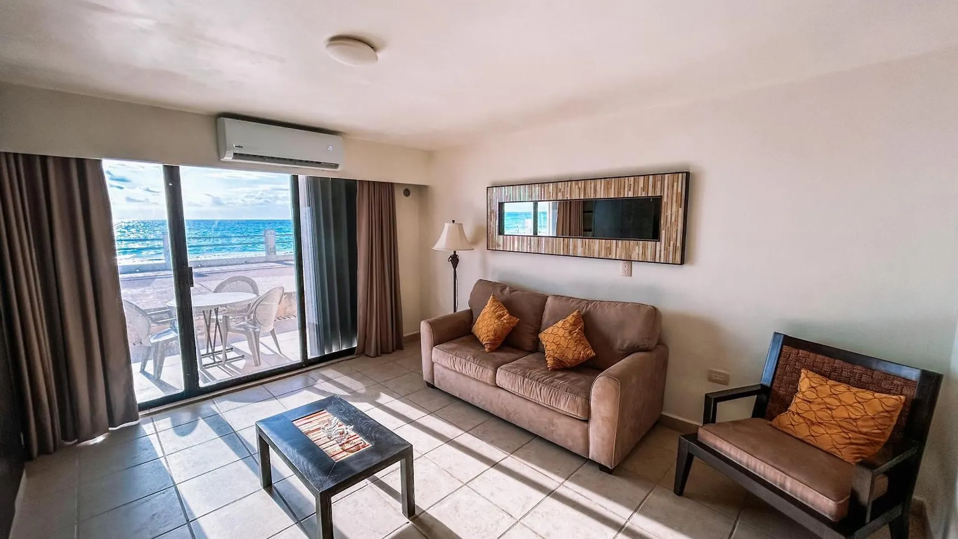 Villas Marlin Ocean Front Канкун